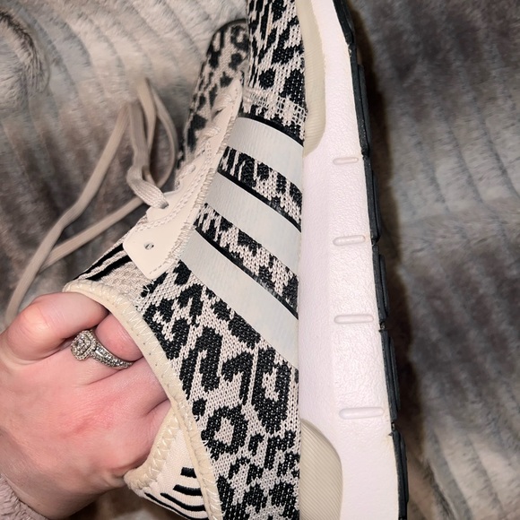 Adidas originals women’s swift run x sneaker women’s size 6 1/2 - Picture 5 of 9